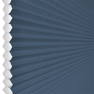 Blue Ice | Ella Wabe Plissee | hellblau